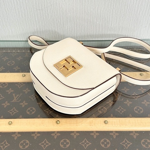 威選精品｜HERMÈS Mosaique au 24 Mini 奶油白金扣肩背斜背包 🤍✨