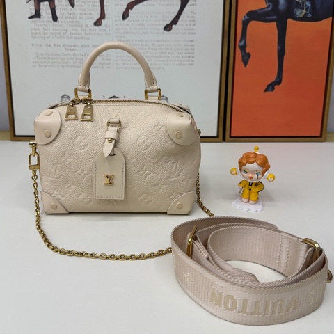 LV 路易威登 PETITE MALLE 八角白色壓紋軟盒子包 芯片款