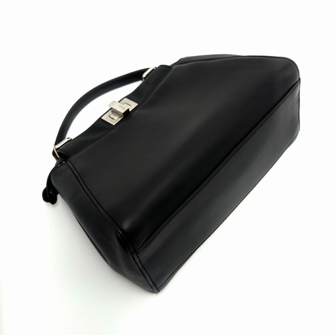 威選精品｜FENDI Peekaboo 小號 黑銀手提肩背斜背包 🖤✨