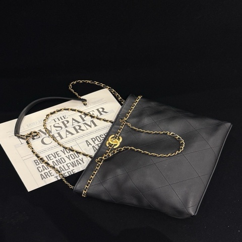 99新 Chanel/香奈兒21s 嬉皮黑金滾邊tote