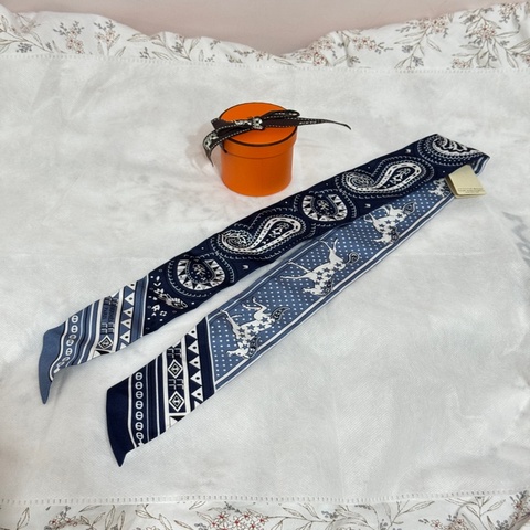 Hermes Twilly 愛馬仕絲巾 Cheval de Coeur Bandana