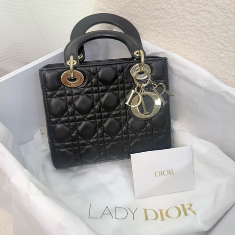 Dior黑金釦羊皮Lady黛妃包