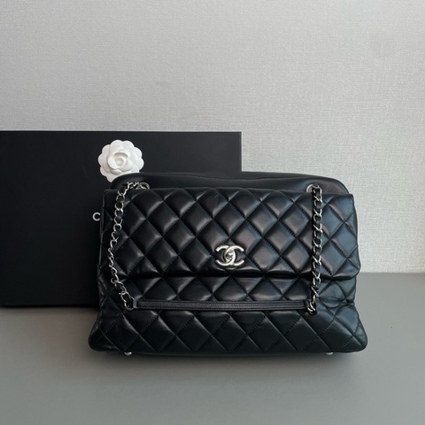 💎Chanel香奈兒｜黑銀羊皮保齡球單肩包｜98新24開無卡