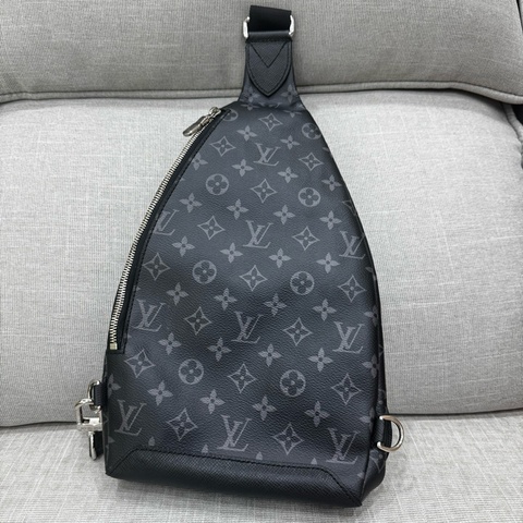 JK國際二手精品✨ LV M30936 Duo 斜背包 晶片款 專櫃$82000