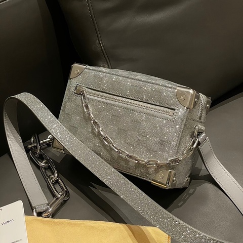 Louis Vuitton • ss22秀款限量閃粉棋盤格Mini Soft Trunk 芯片款✨