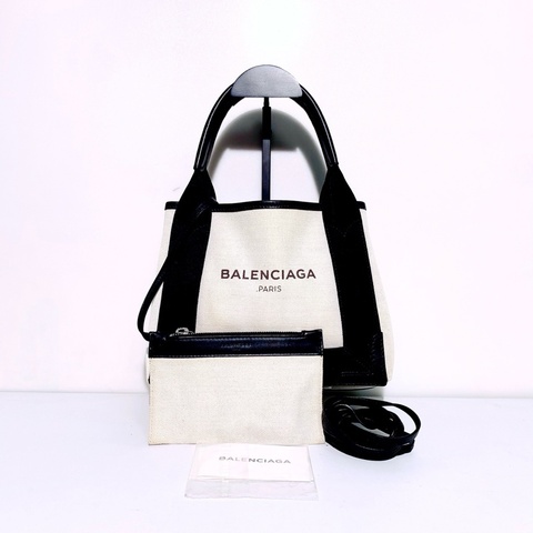 Balenciaga 巴黎世家 黑白拼色帆布托特 手提斜挎包。