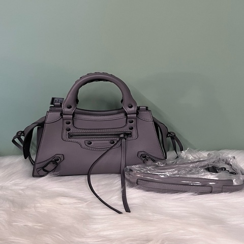 Balenciaga 巴黎世家Neo classic灰色機車包 底長22cm