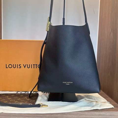 Louis Vuitton路易威登Low Key Hobo黑色水桶包 小號 monogram錢包 尺寸24×28×16cm