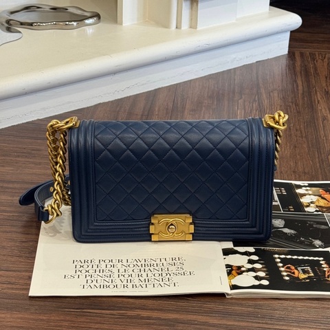 CHANEL BOY25金釦單肩斜挎鏈條包 藍荔枝 保卡款24開
