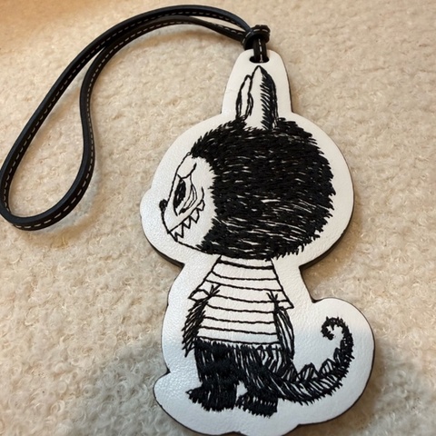 限定版 Moynat x Labubu  Charm