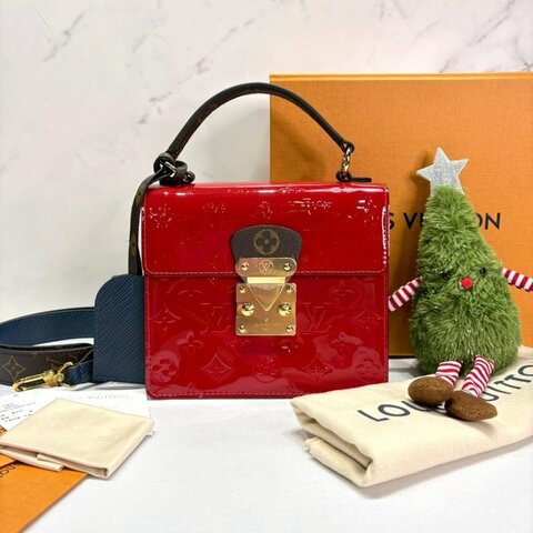 LV Spring Street漆皮手提郵差包