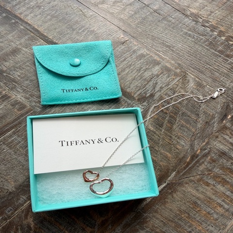 Tiffany’s Elsa Peretti Open Heart鏤空心形項鍊