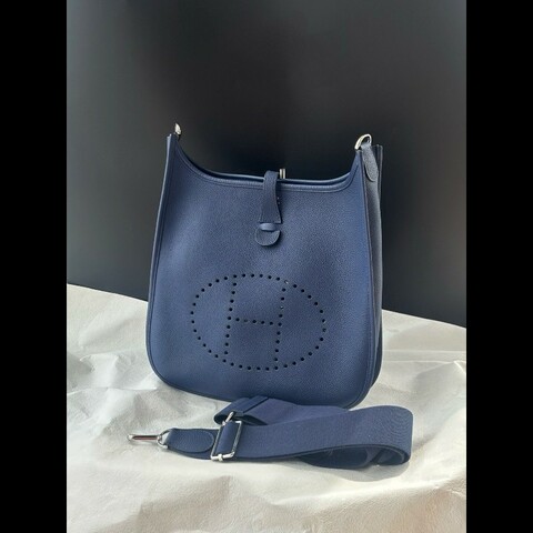 Hermes Evelyne 29
水墨藍
