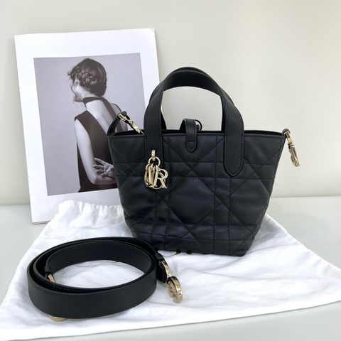 迪奧/Dior 微型 Dior Toujours 竪版手袋 手提包斜挎包 黑色金扣