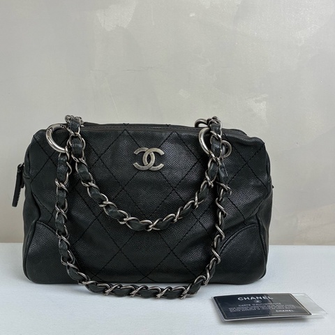 Chanel/香奈兒 黑銀魚子醬菱格波士頓鏈條包 98新  10開