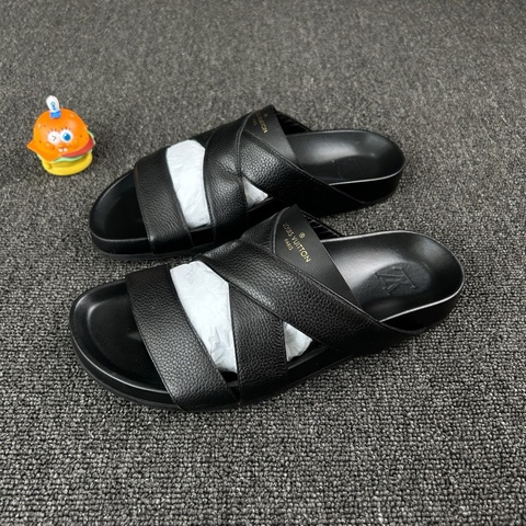 Louis Vuitton路易威登黑色拖鞋 尺碼：40