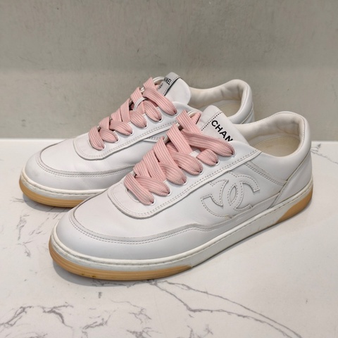 Chanel香奈兒 24p雙C板鞋 粉拼白 39碼