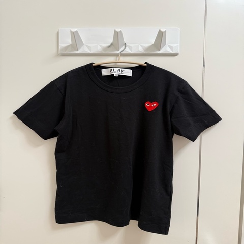 Comme des Garçons CDG play tee 加細碼 XS T恤 黑色紅心