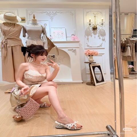 💗 威選精品｜MIU MIU 肉桂粉寶石鏈條手提肩背包