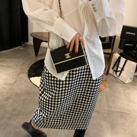Chanel 黑白熊貓拼色woc鏈條肩背包 21*16  98新配件保卡