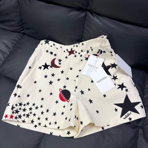 全新Valentino 百慕大 刺繡星星短褲