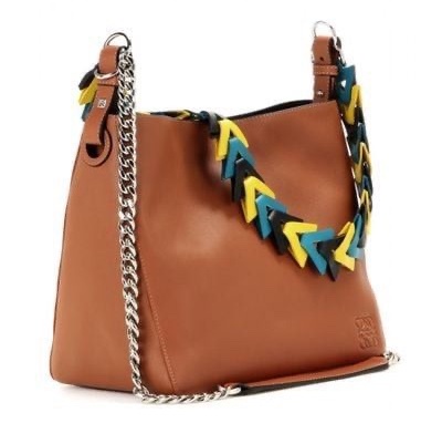 Loewe V line 秀款系列 金棕色 箭頭包 斜背包肩背包 側背包