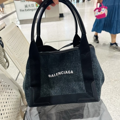 巴黎世家/Balenciaga牛仔款拼皮托特包