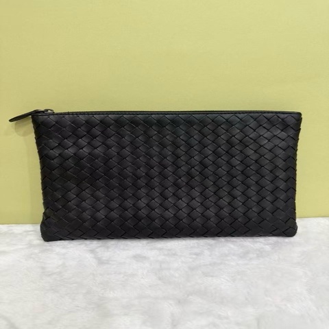 Bottega Veneta/葆蝶家 黑色編織手拿包 尺寸24*2*16