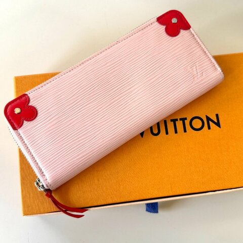 LV 粉色 水波紋 限量絕版 EPI 紅色 小花 牛皮 窄版 12卡 拉鍊 長夾 M62967 現貨