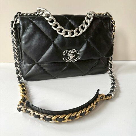 CHANEL 19 黑色 小羊皮 銀釦 金銀鍊 30cm 手提 斜挎 中型 口蓋包 AS1161 芯片款