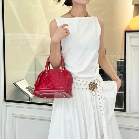 Louis Vuitton 漆皮Almabb貝殼包