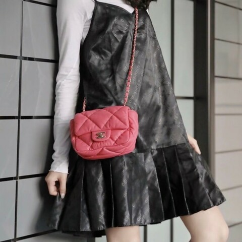 Chanel 粉色雲朵泡芙包方胖子