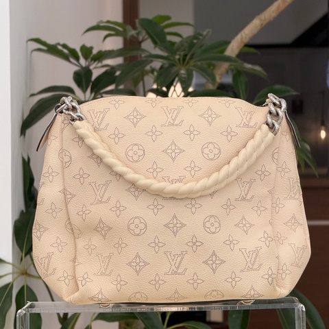 Louis Vuitton 路易威登月光女神 Babylone Chain BB 奶茶灰色手提斜挎包  芯片款 尺寸：24*14*23cm  無肩帶
