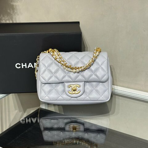 CHANEL 24P珍珠鍊手提方胖子 - 淺藍