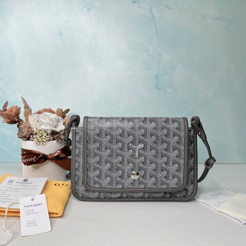 GOYARD 全新Plumet灰色信封斜背包