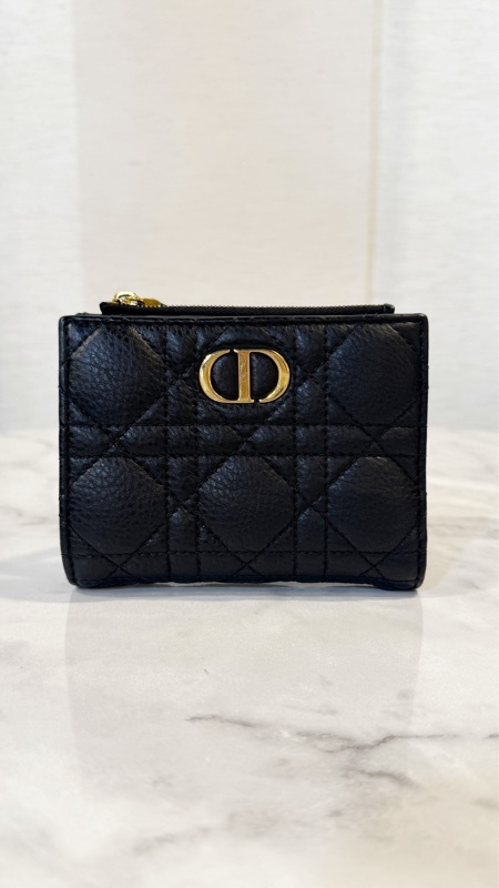 Dior 黑小牛皮金釦Caro Dahlia對釦短夾