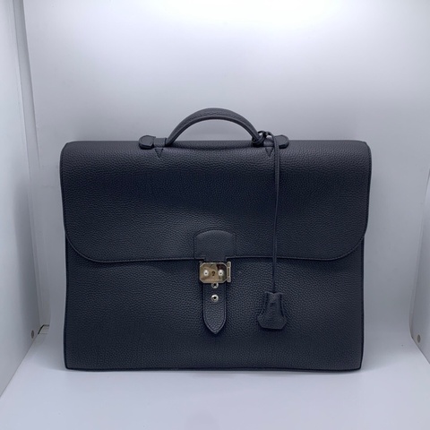 Hermes 愛馬仕 Sac à Dépêches 黑色手提公文包 框R Togo荔枝紋牛皮 鈀銀金屬鎖扣 尺寸約38*29cm經典款 皮質細膩 容量大 日常通勤 商務都很合適