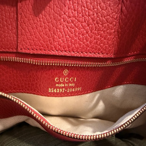 🇮🇹Gucci Swing 荔枝紋全皮托特包（Swing Tote）