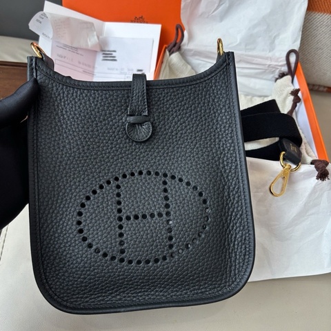 【全新品】愛馬仕Hermes 黑金mini Evelyne手提肩背包 K刻