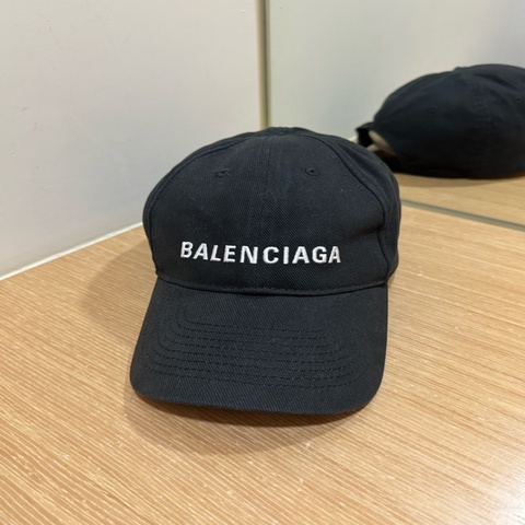 Balenciaga 巴黎世家帽子