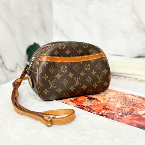 LV 老花 Blois 肩背包