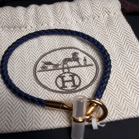 愛馬仕Hermès Glenan 系列的單圈手環