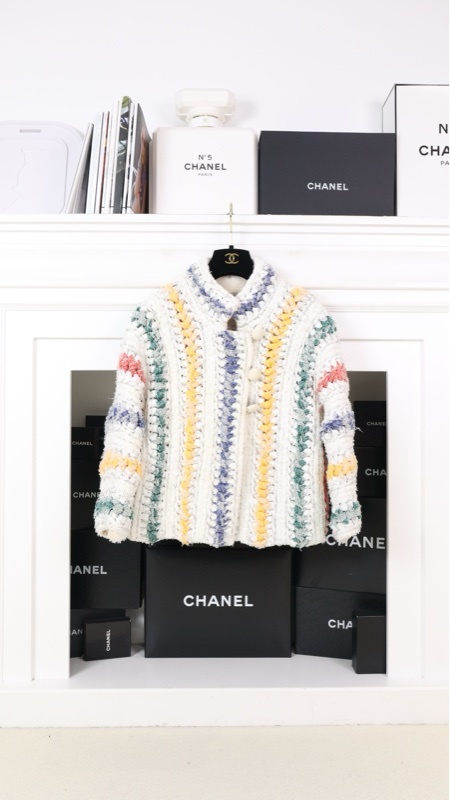 Chanel 15年权志龙同款彩虹粗针织阔型外套