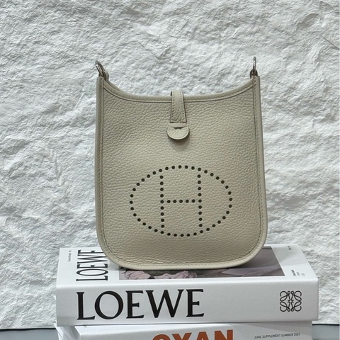 Hermes 愛馬仕 mini Evelyn 奶昔白 B刻