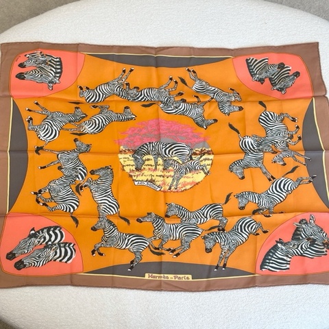 Hermes愛馬仕 斑馬絲巾 70×70