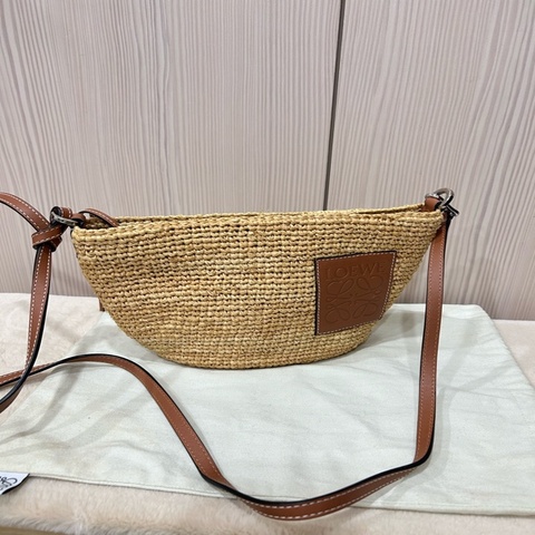 LOEWE 夏日草編包 竹編包 anagram