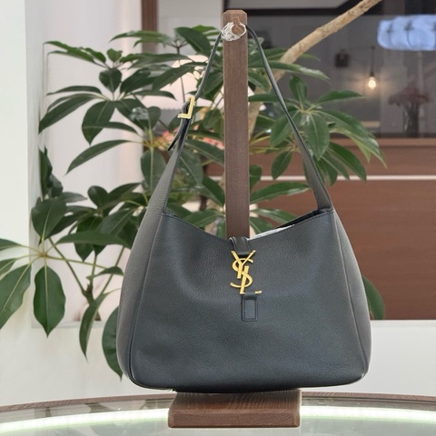 聖羅蘭 Saint laurent ysl 黑金 小號 hobo 23年