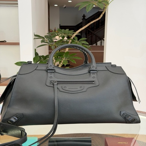 balenciaga 巴黎世家 neo classic 機車包 大號  機車肩帶 尺寸55*23*30男女同款
