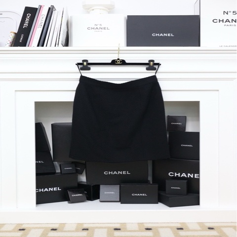 Chanel黑色羊毛半裙