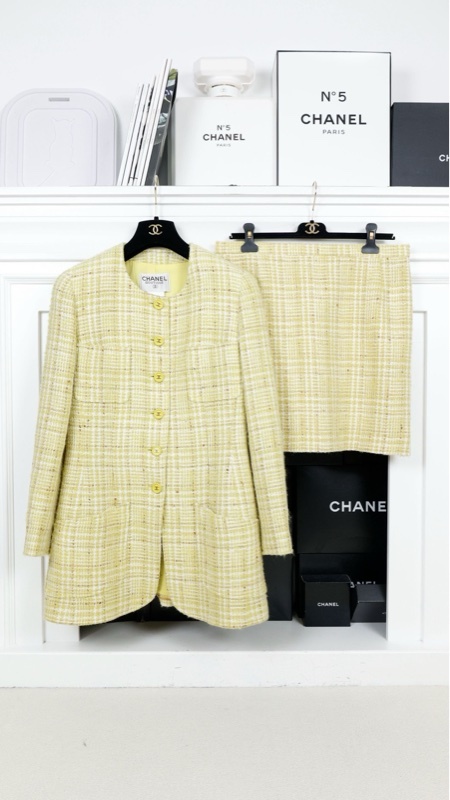 Chanel 97年秀款牛油果绿格纹外套半裙套装